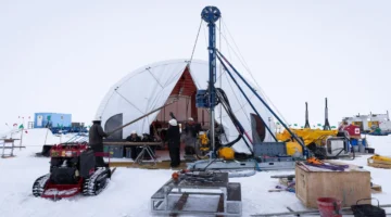 بقايا أثرية نادرة.. أداة حفر تكشف أسرار 23 مليون سنة في القارة القطبية الجنوبيّة